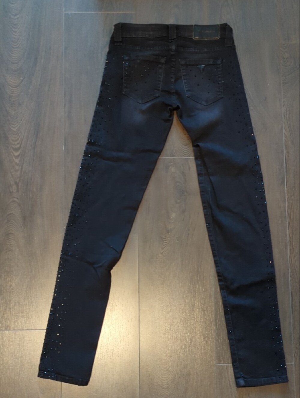 Guess Rhinestone Detailed Jeans - Picture 5 of 9